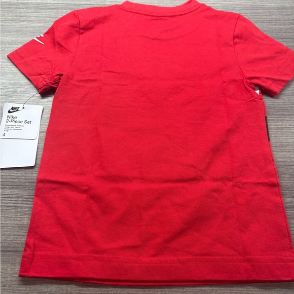 Toddler Boy 4T Nike Cotton/Jersey Shirt Short 2 Piece Set Red Black Swoosh -NEW - Picture 5 of 6